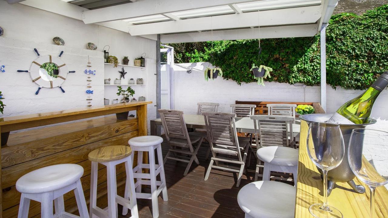 Penguins View Guesthouse Simonʼs Town Exteriér fotografie