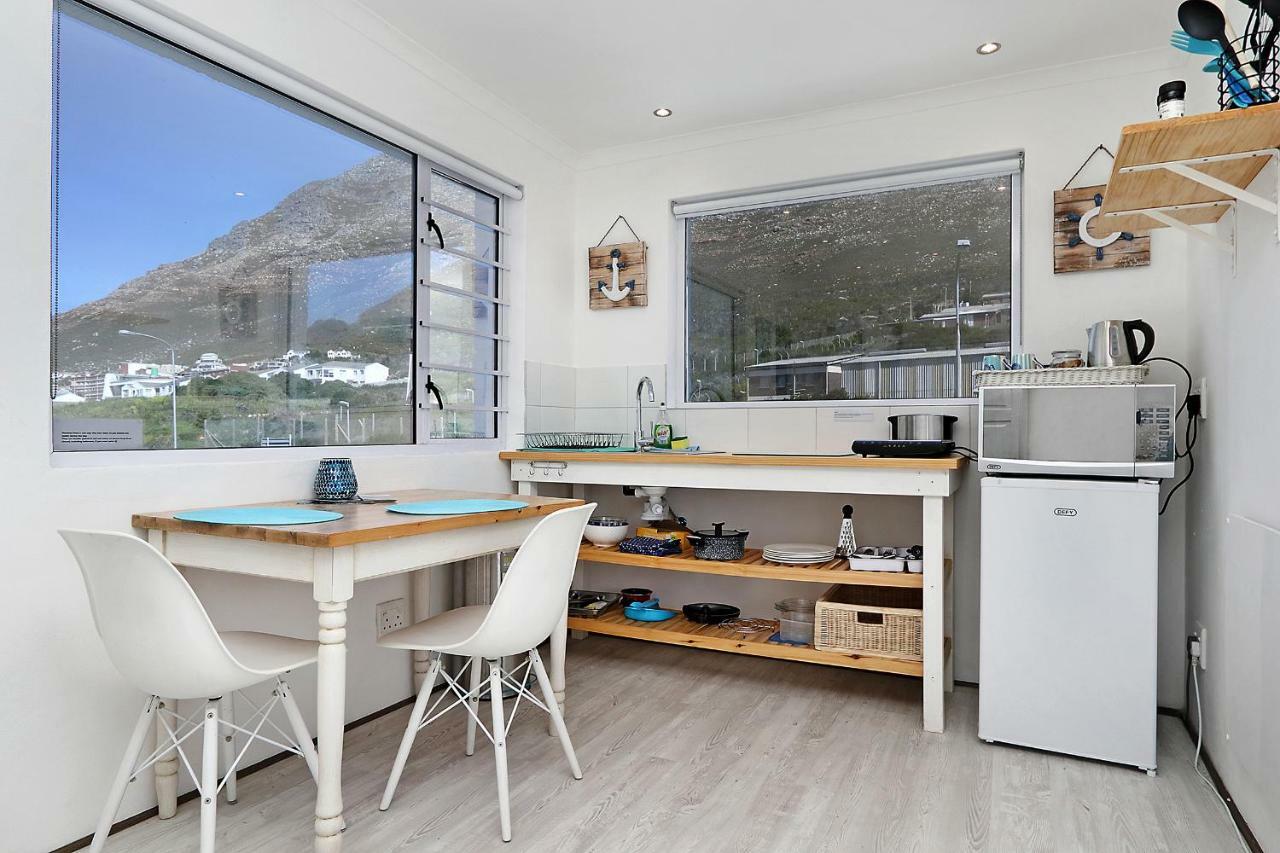 Penguins View Guesthouse Simonʼs Town Exteriér fotografie